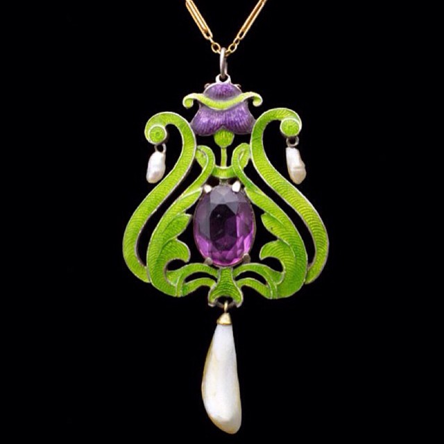  Child &amp; Child Women's Suffrage necklace circa 1908, featuring amethyst, pearls, and green enamel work on gold. 