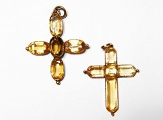 Jane’s is the Greek-style cross on the left. ©Jane Austen’s House Museum. 