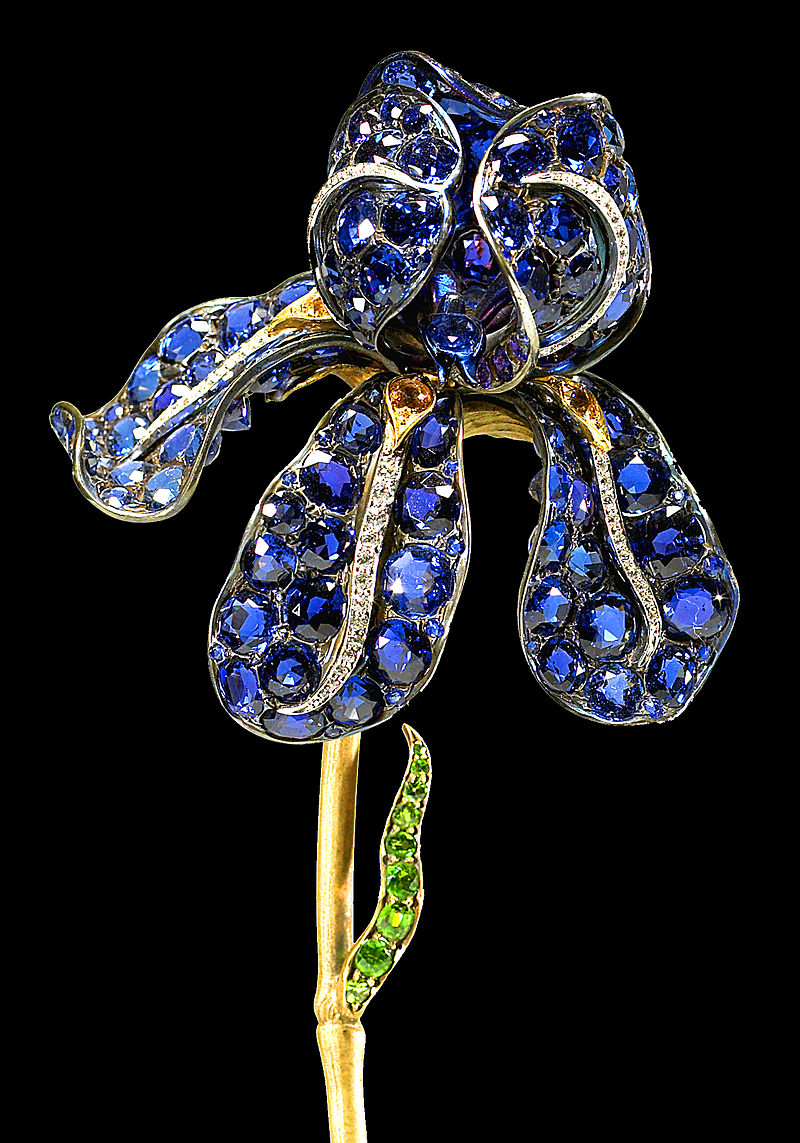 Detail of the Tiffany Iris Brooch by Paulding Farnham circa 1900, currently held by the Walters Art Museum