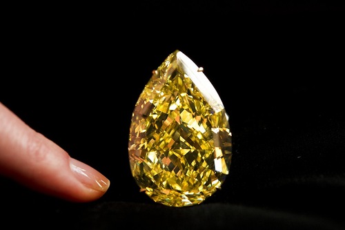  The 110.30 carat Cora Sun-Drop Diamond 