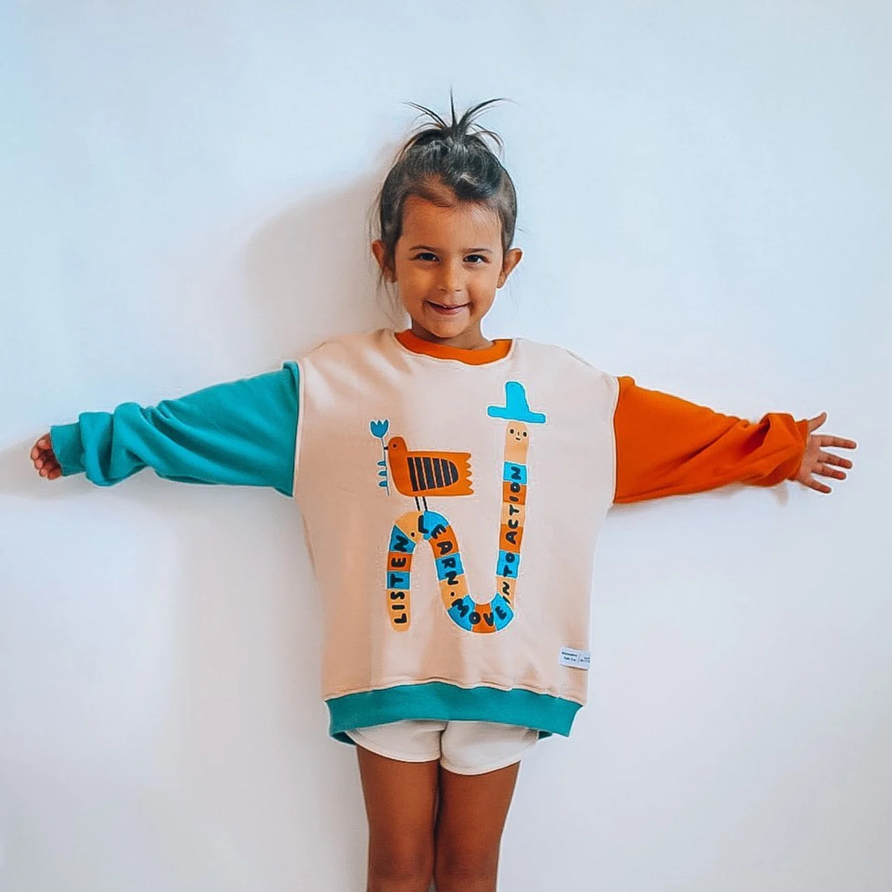SU+MinimalistFolk_KiddoinPulloversWorm.JPG
