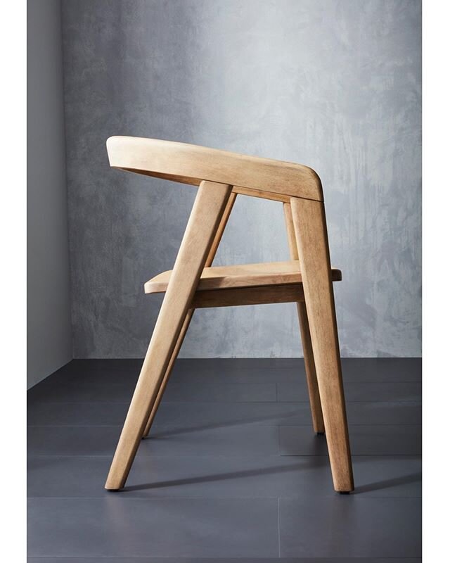 |&lt;Chair&gt;|
.
.
.
.

#chair #woodchair #shape #form #furniture #furnituredesign #modern #target #targetstyle #design #style #decor #interiordesign #interior 
@scotthorne @honeypetunia @target @targetstyle