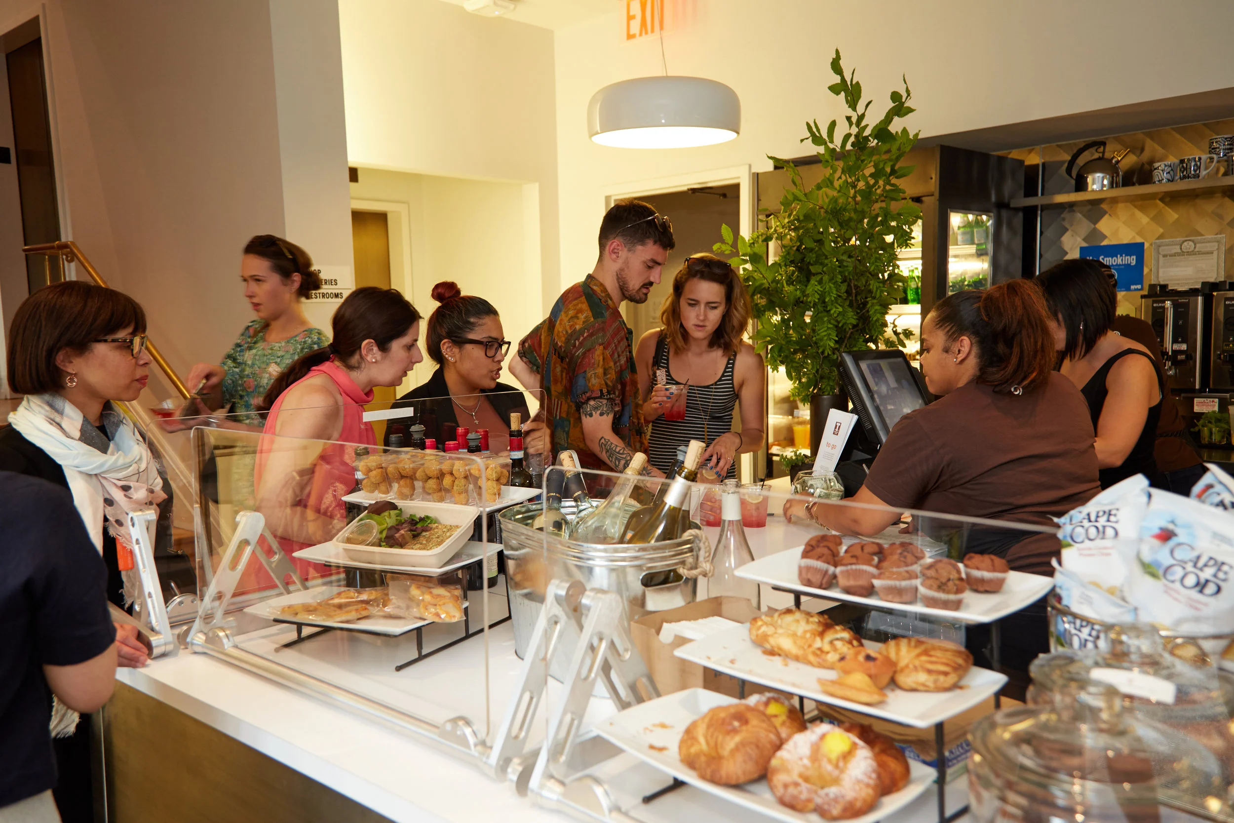 Café area and guests. Tarallucci e Vino Cooper Hewitt.