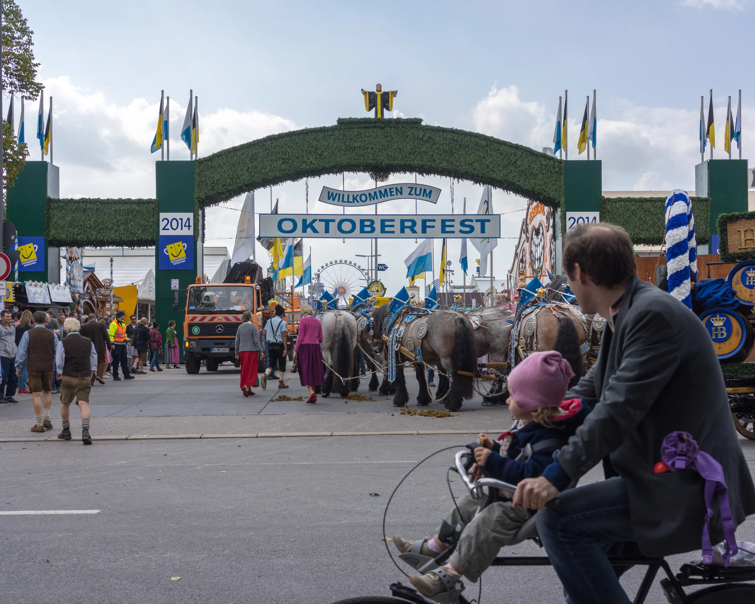 oktoberfest day 2-01588.jpg