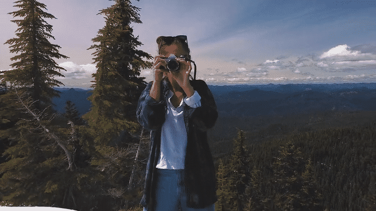Sarah Bio zoom 2-high.gif