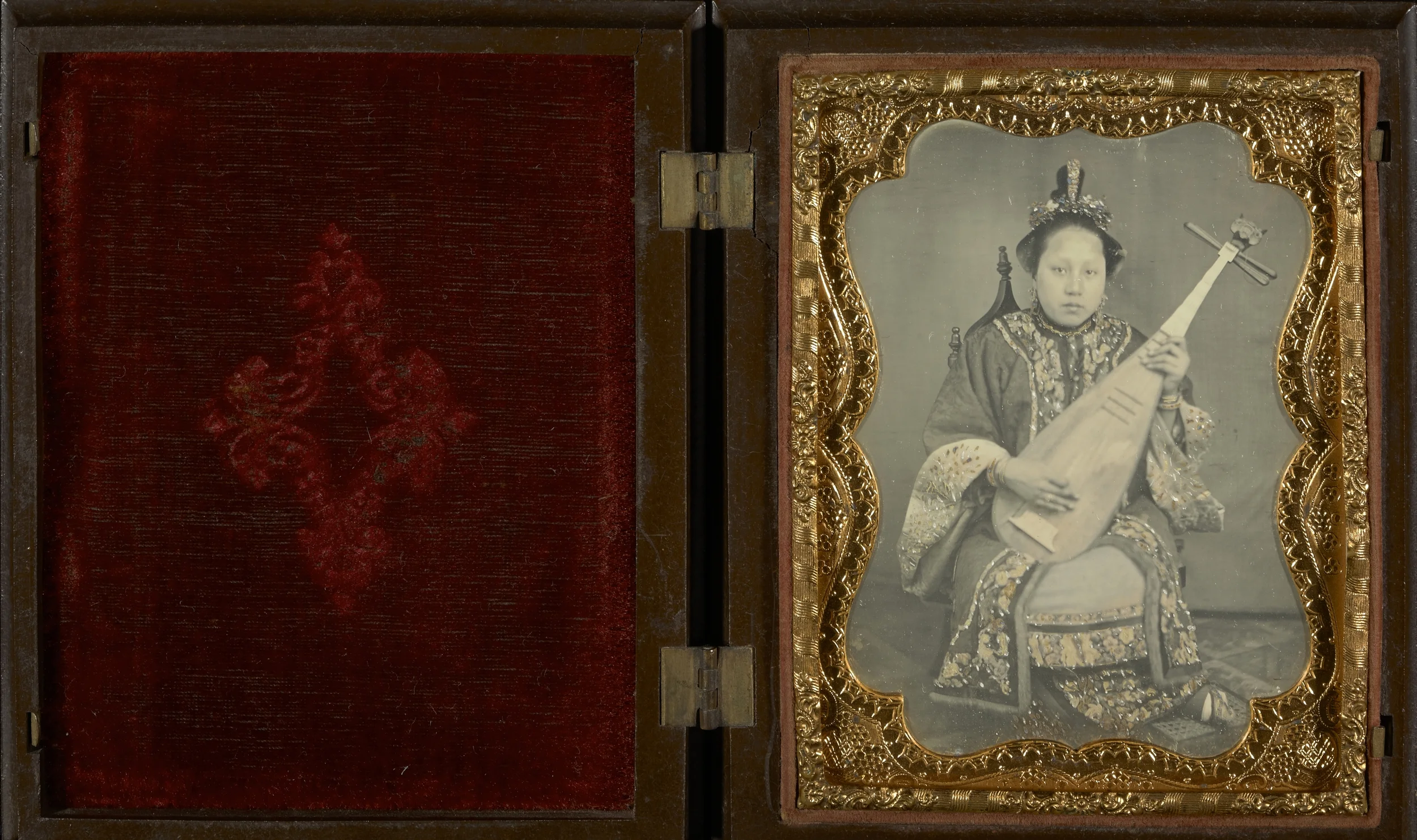 Рис.23 "Портрет женщины с мандолиной" (автор неизвестен), 1860 г.