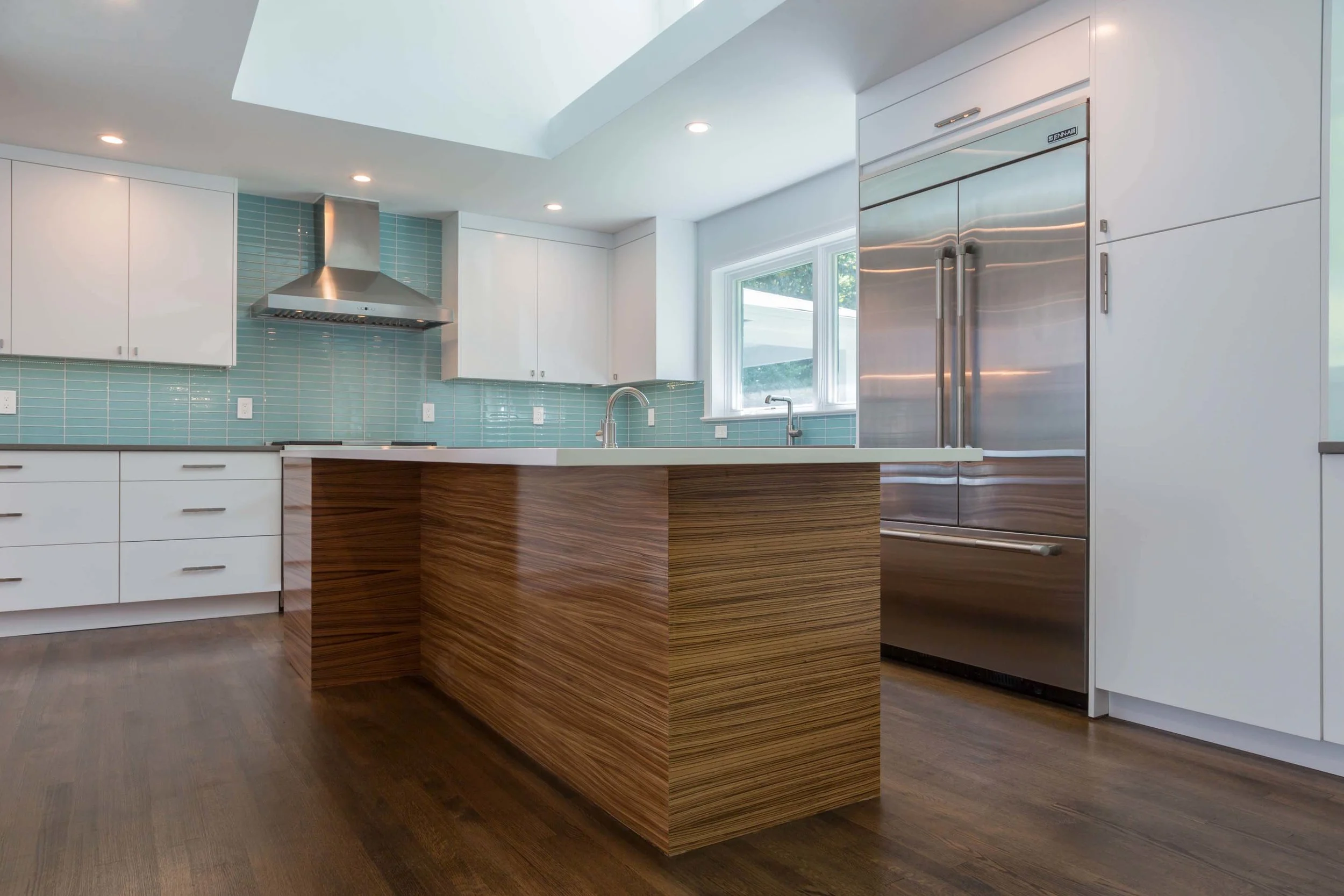 Kitchen3W.jpg