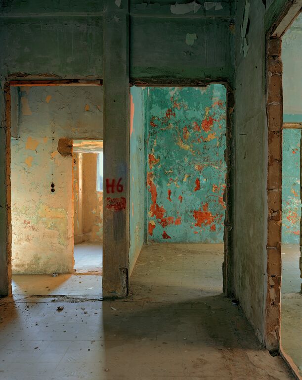 Robert Polidori, Hotel Petra #2, Beirut, Lebanon, 2010