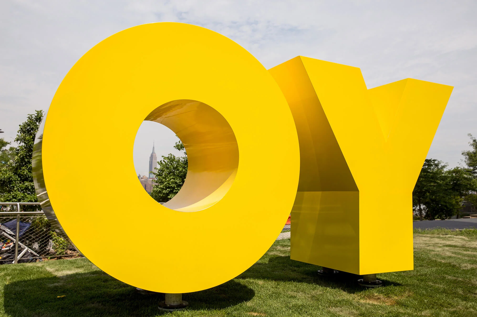Deborah Kass, OY/YO , 2015, painted aluminum, 96 x 204 x 60 inches, 243.8 x 518.2 x 152.4 cm.