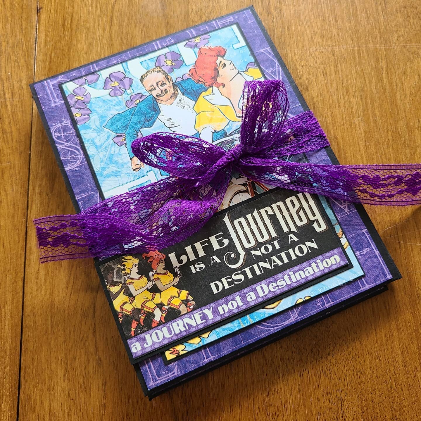Here's another peek at two mini albums! The base of these albums were made with a sheet of 12x12 cardstock! Tutorial from the @graphic45 blog. I used #graphic45 #enjoythejourney paper, as I still had some scraps from a previous project. ✈🚝🚗 #minial