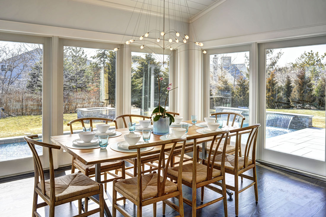 27 Pine Way dine.jpg