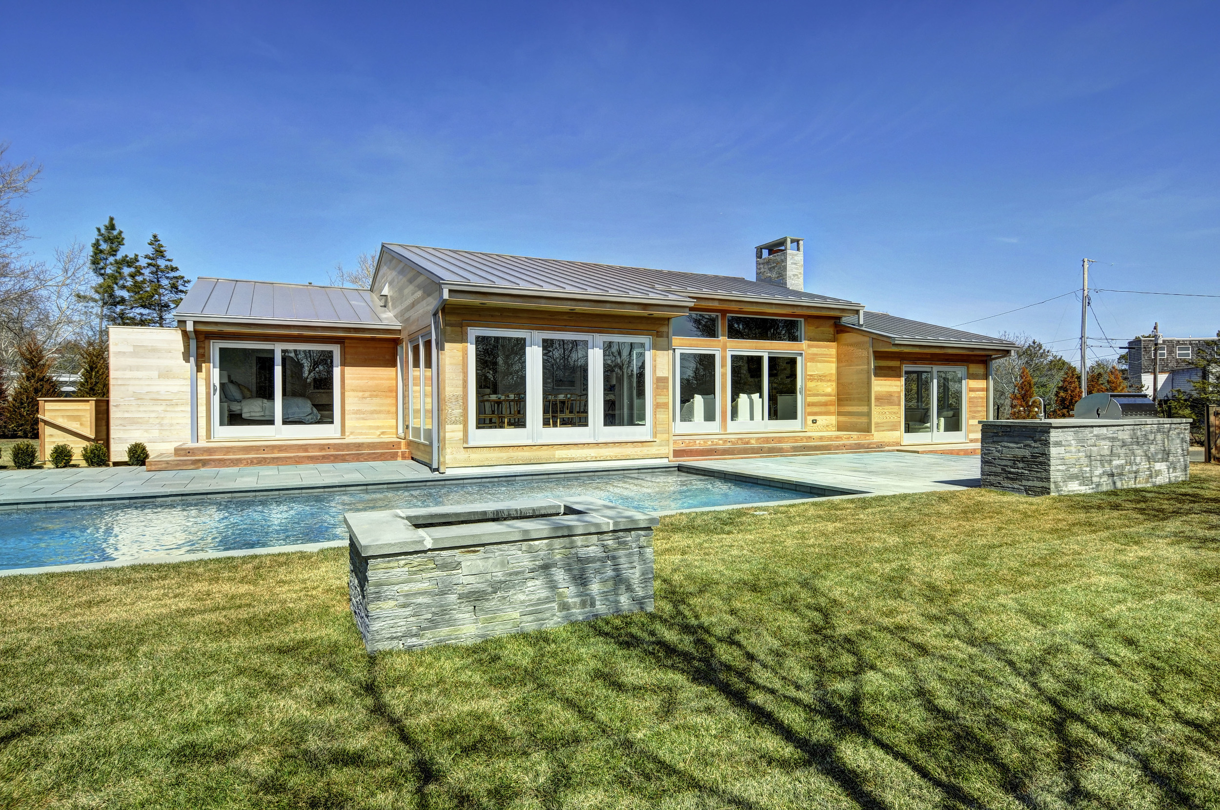 27 Pine Way side.jpg