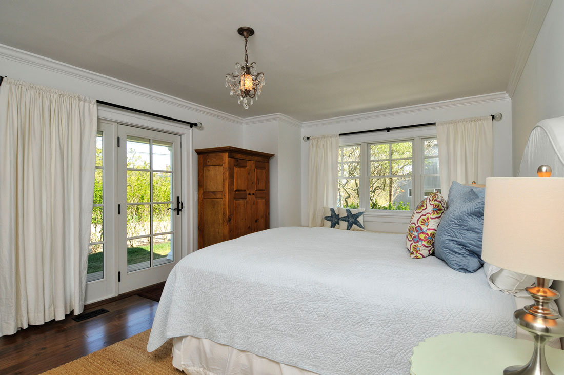 72 Surf Drive bed4.jpg