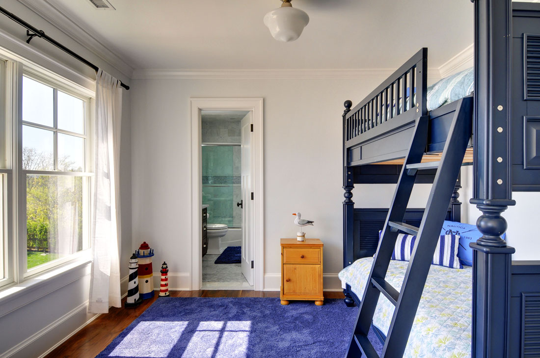 72 Surf Drive bed5.jpg