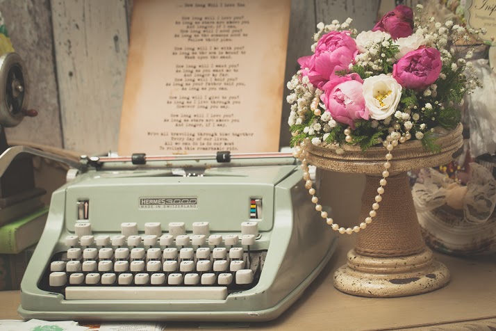 Typewritter.jpg