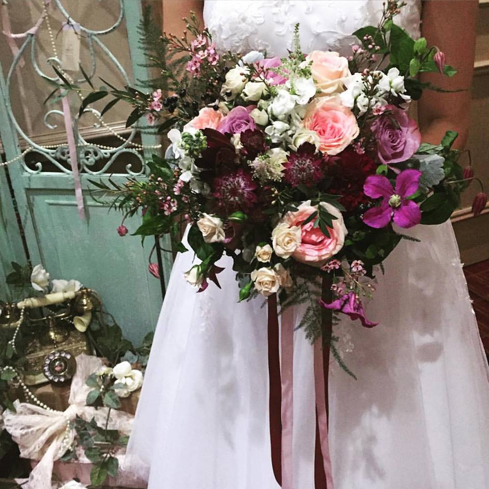 Mixed Loose romantic bridal bouquet