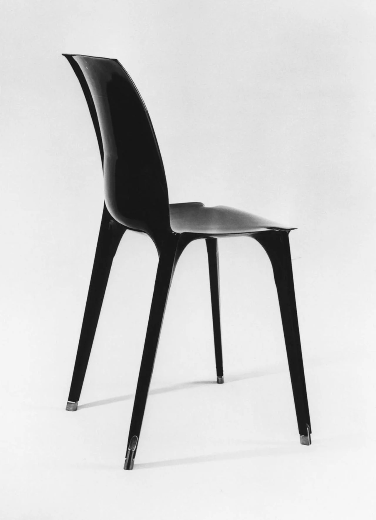 Lambda Chair by Marco Zanuso and Richard Sapper, 1963. Photo via&nbsp;richardsapperdesign.com.
