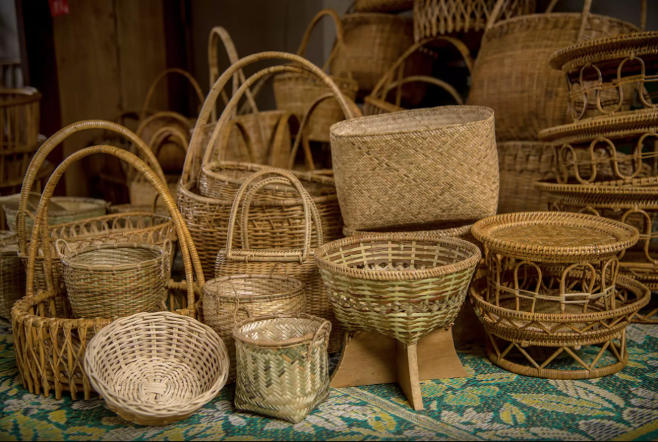 Weaved rattan baskets by Laotian women. Photo by ©Thippakone Thammavongsa / WWF-Laos via wwf.exposure.co