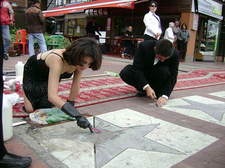 PERFORMANCE EL SHOW DE LAS ESTRELLAS VOL II Performance at the public space. Duration approx. 3 hours. 2009