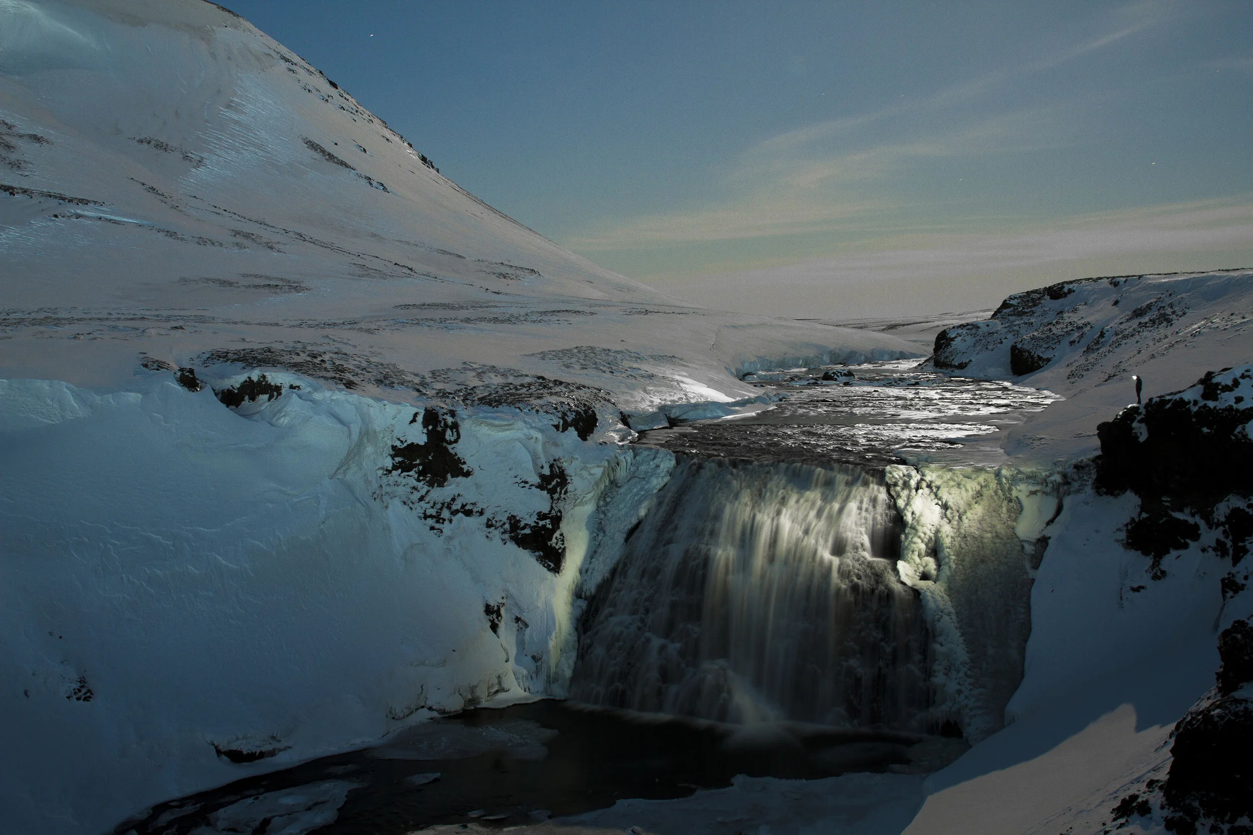 Þórufoss nighttime adventure at -12