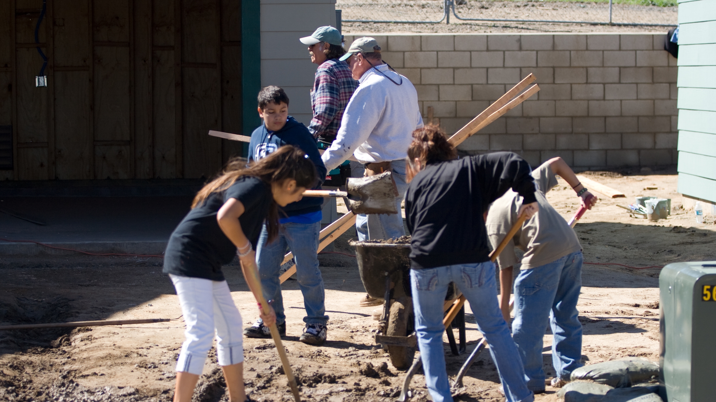 Many with wheelbarrow.jpg