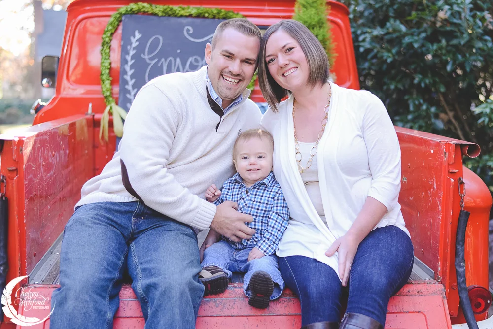 Christmas Mini Session, Chelsey Ashford Photography. www.cmaphoto.co