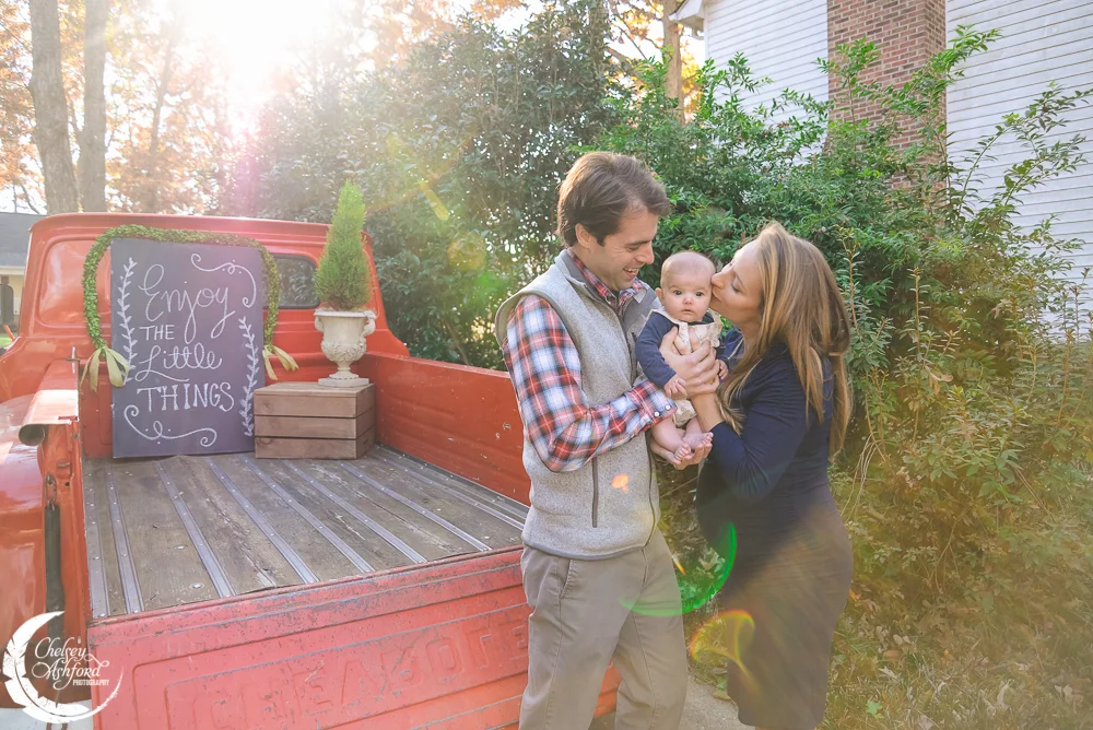 Christmas Mini Session, Chelsey Ashford Photography. www.cmaphoto.co