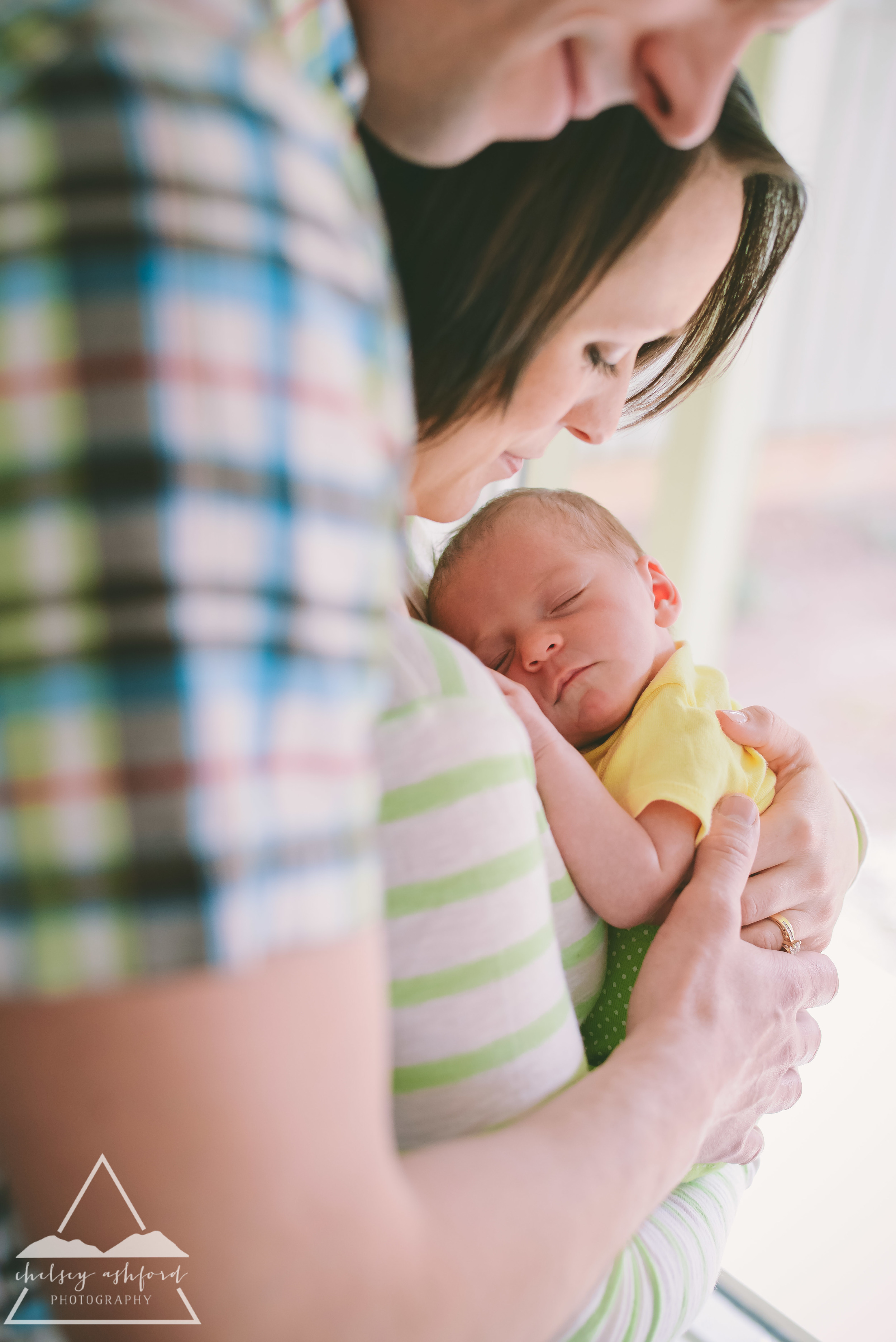 http://www.cmaphoto.co/blog/2015/2/19/della-newborn