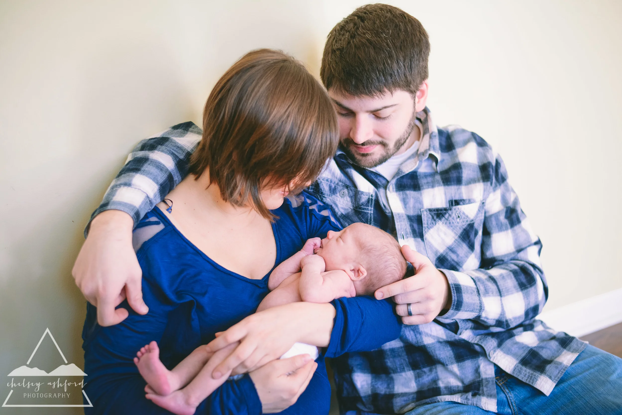 Lifestyle Newborn Session // Chelsey Ashford Photography 2015