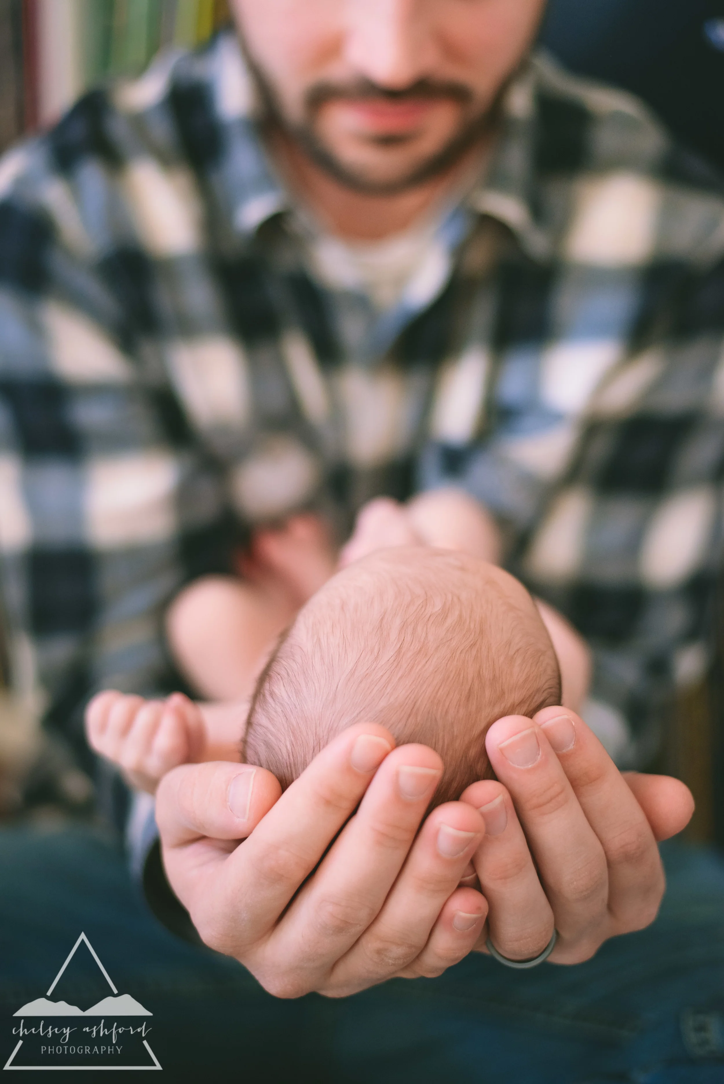 Lifestyle Newborn Session // Chelsey Ashford Photography 2015