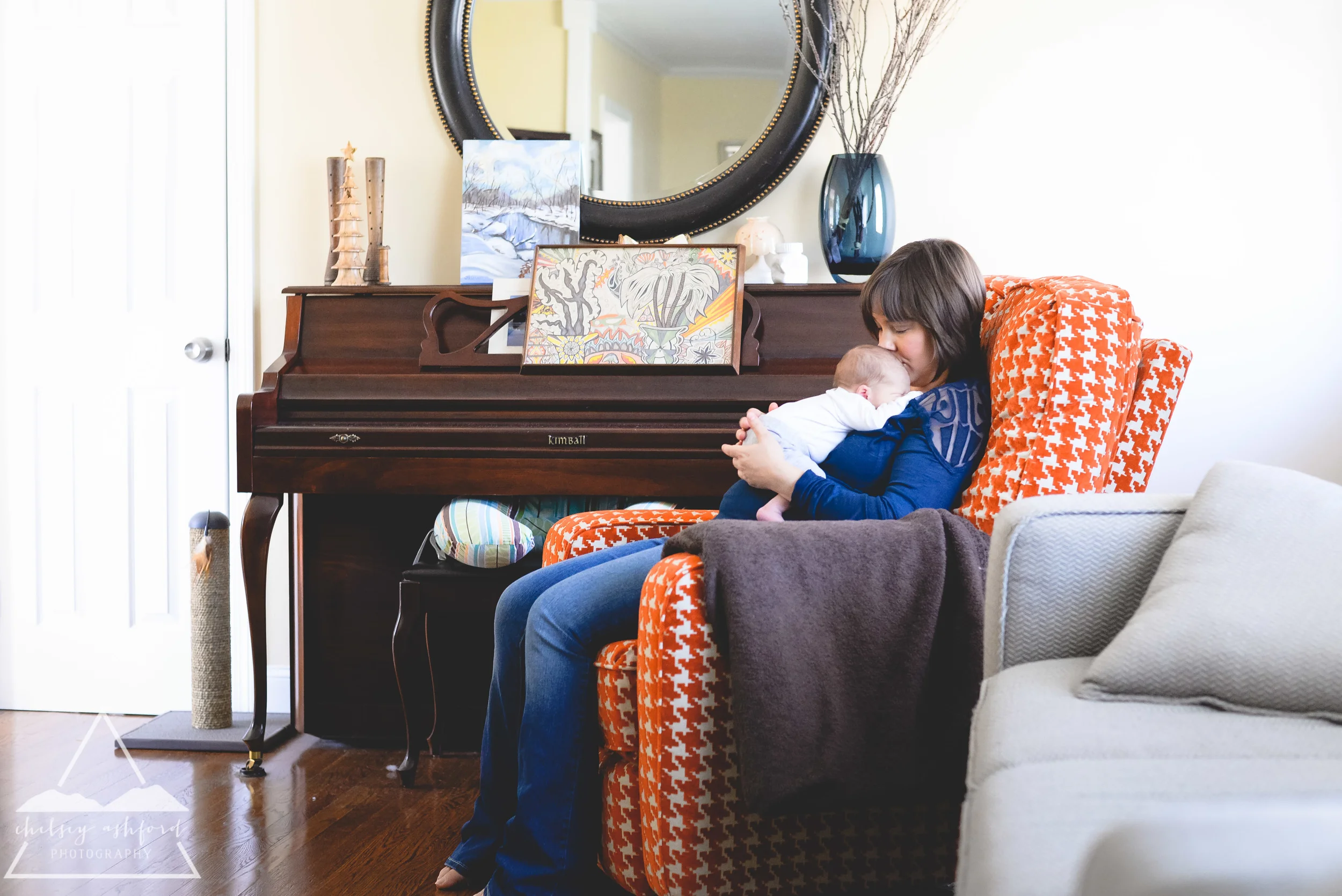 Lifestyle Newborn Session // Chelsey Ashford Photography 2015