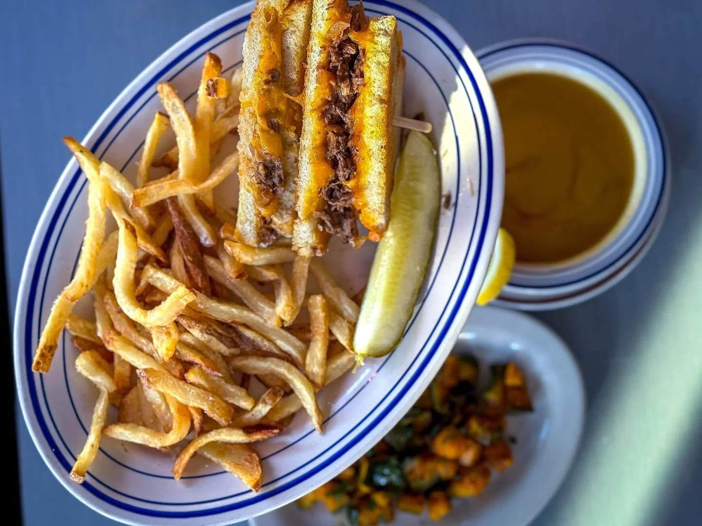 OCTOBER
Fall is HERE, and we have some thrilling things in the works.

SANDWICH
Short Rib Grilled Cheese

VEGAN SANDWICH
Firecracker &ldquo;Chicken&rdquo;

DINNER ONLY ENTR&Eacute;E
Fall Medley Romesco Pasta

SOUP
Pumpkin &amp; Ginger

VEG
Roasted Ma
