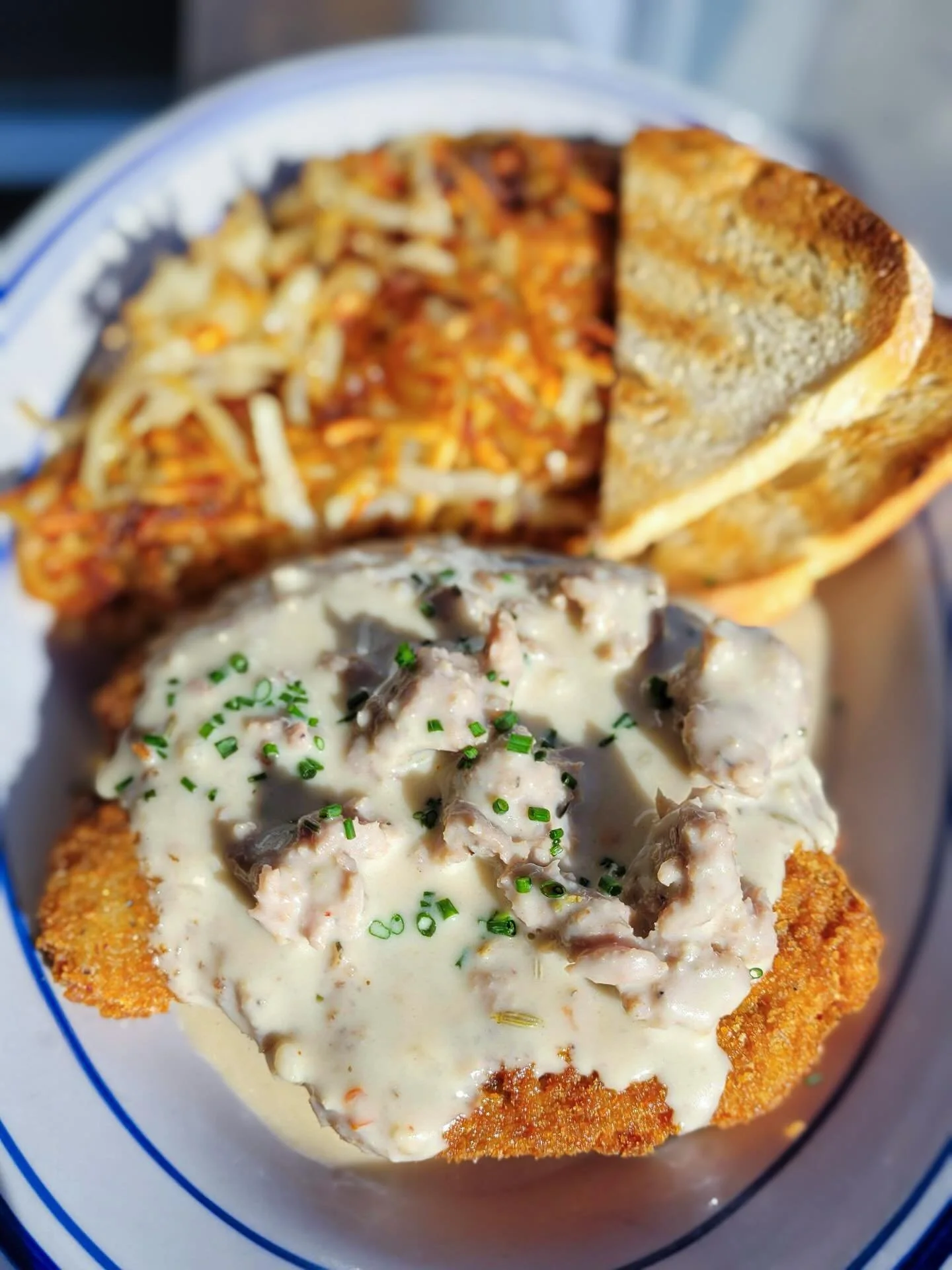 LIMITED TIME, Y&rsquo;ALL

We got a BRUNCH special this weekend. 

The BIG Country
🥩 Country Fried Steak
🫖 Sausage Gravy
🥔 Hashbrowns
🍞 Toast

Here &lsquo;til it&rsquo;s gone. 
You don&rsquo;t wanna miss this one.

SEE YOU SOON, PARTNER
🤠