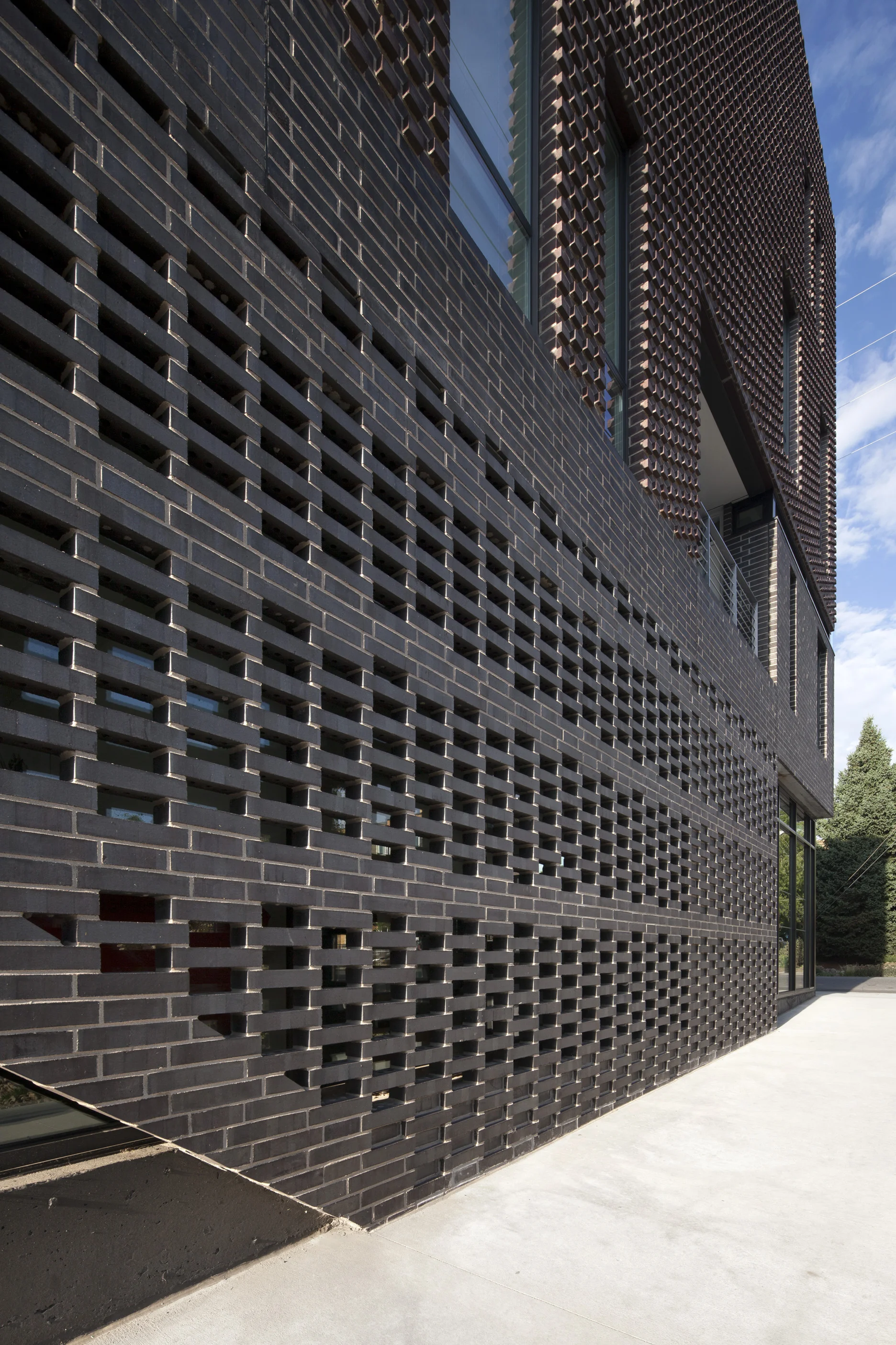 003_North Exterior Detail2-sm.jpg