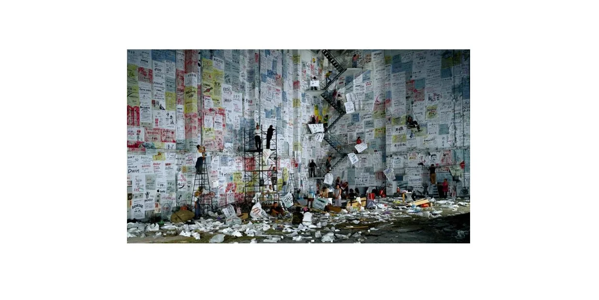 Image: Wang Qingsong, ‘Competition’, C-print, 150x85cm, 2004