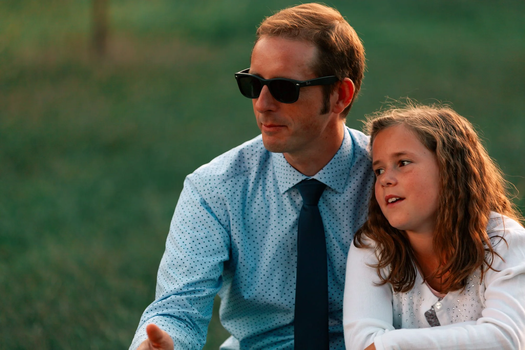 The Guests take in the grounds-45.JPG