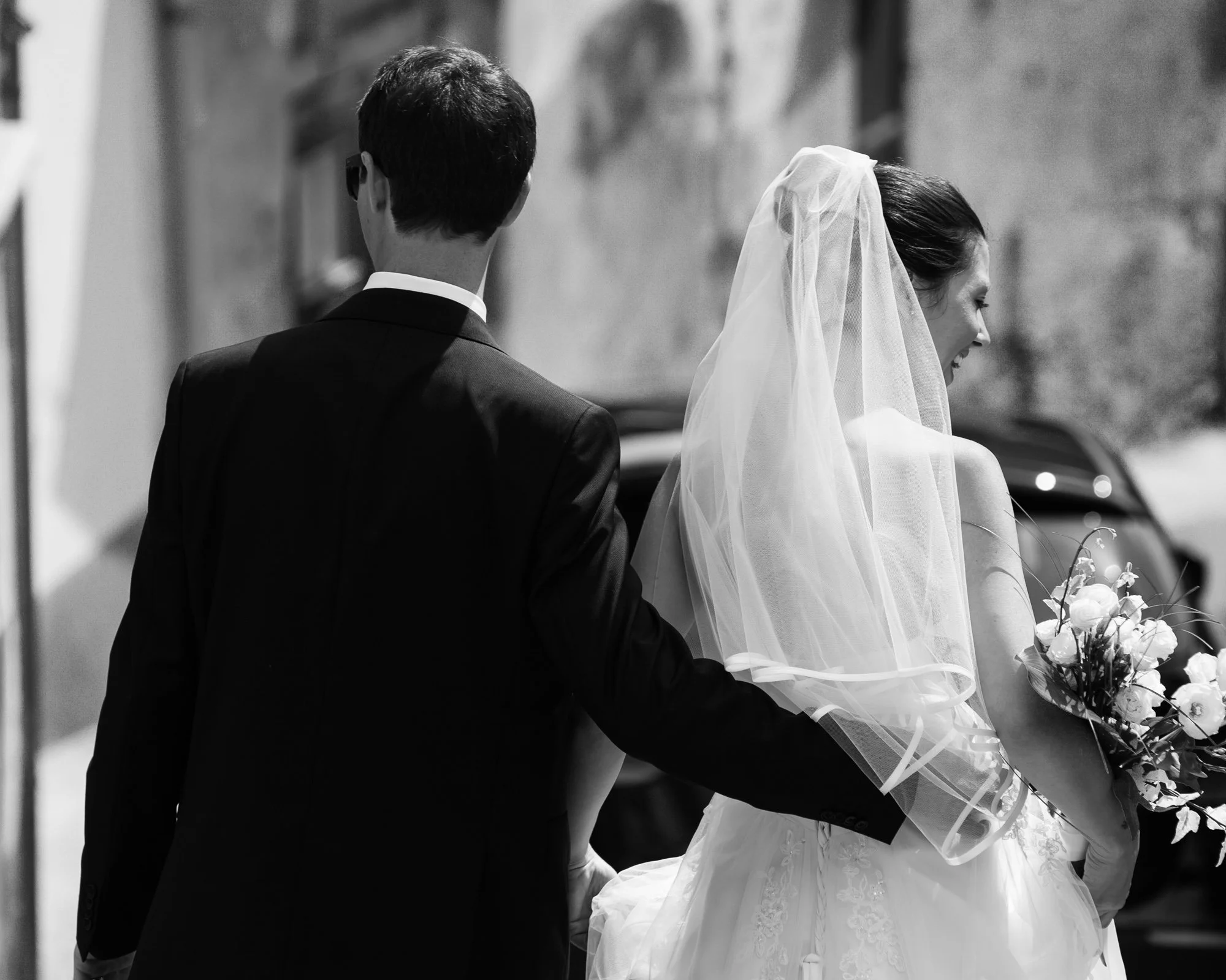 The Couple Head to Lunch-40.JPG