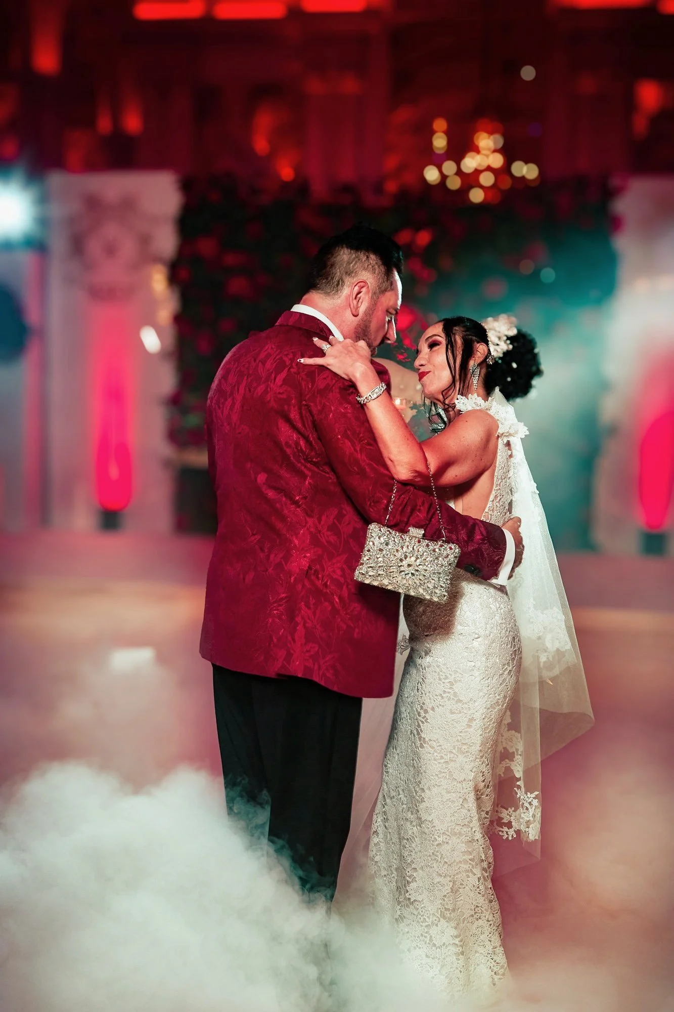 Susan+and+Stephen+%E2%80%93+First+Dance--10.jpg