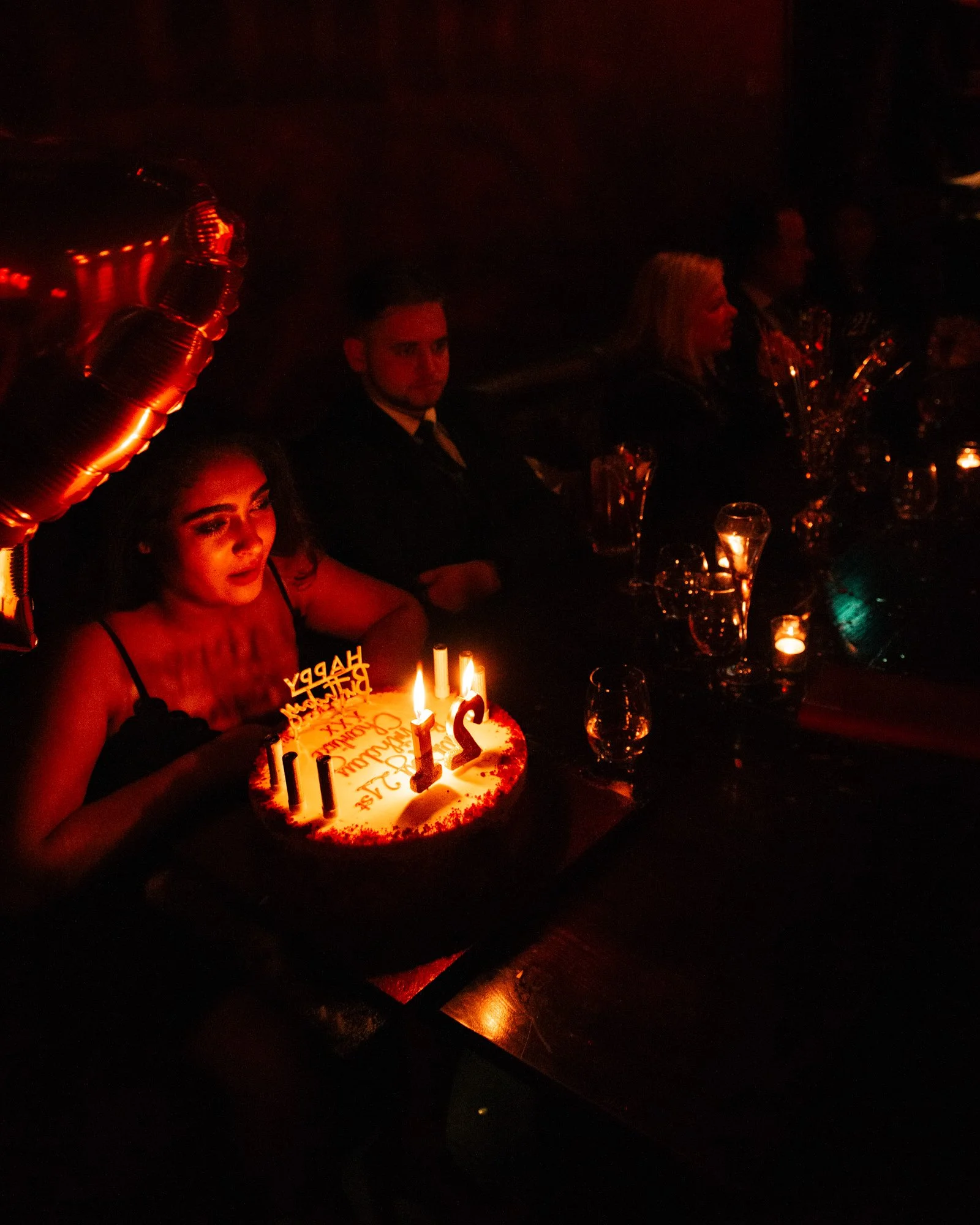 Charlize's 21st Cake-17.JPG