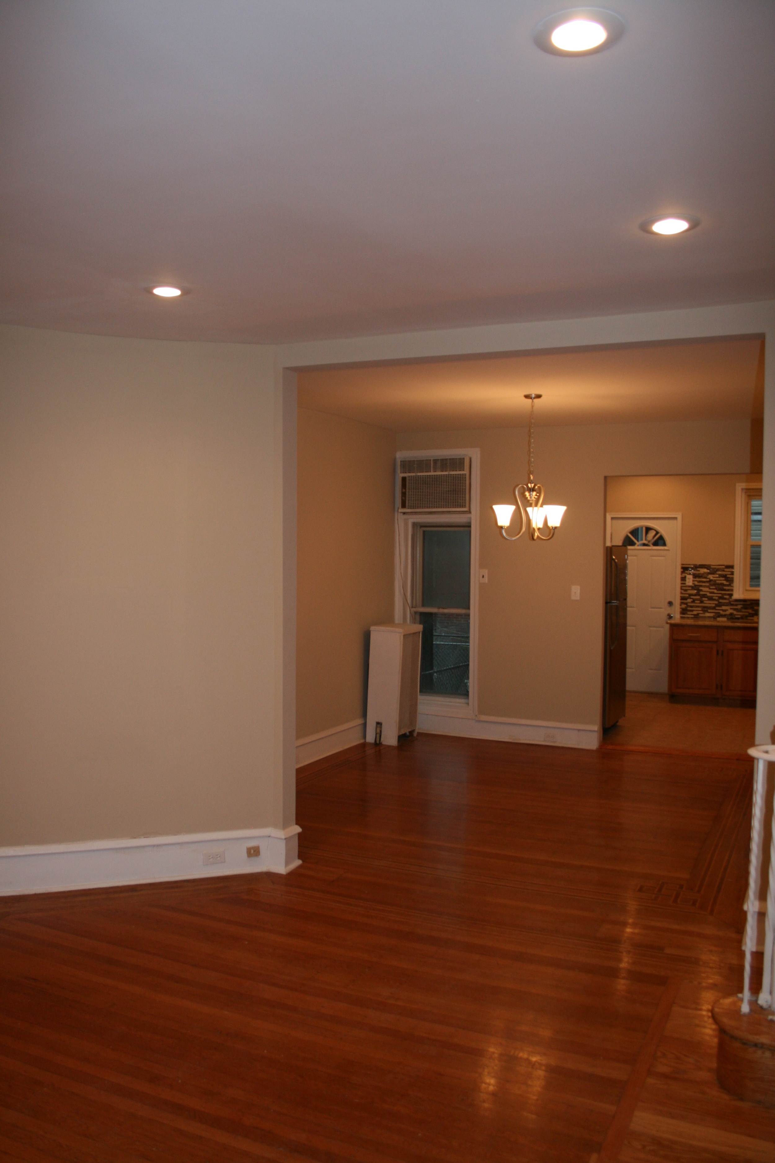 Living Room2.jpg
