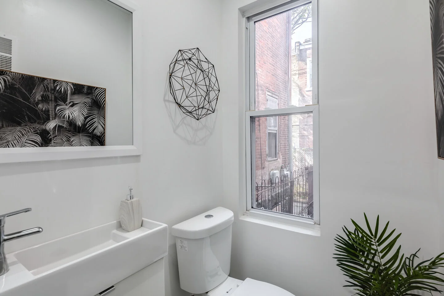 5451 Webster St-MLS-8.jpg