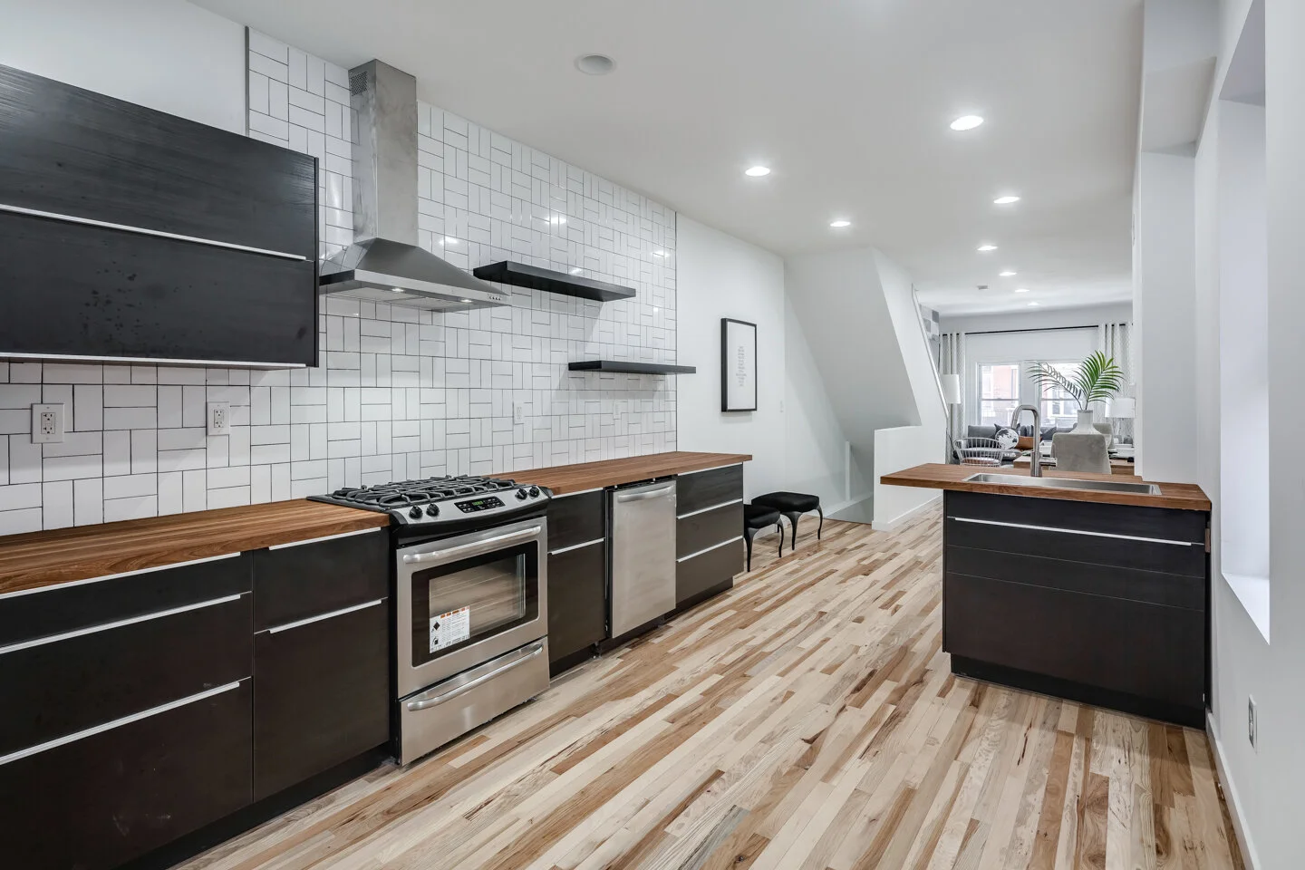 5451 Webster St-MLS-12.jpg