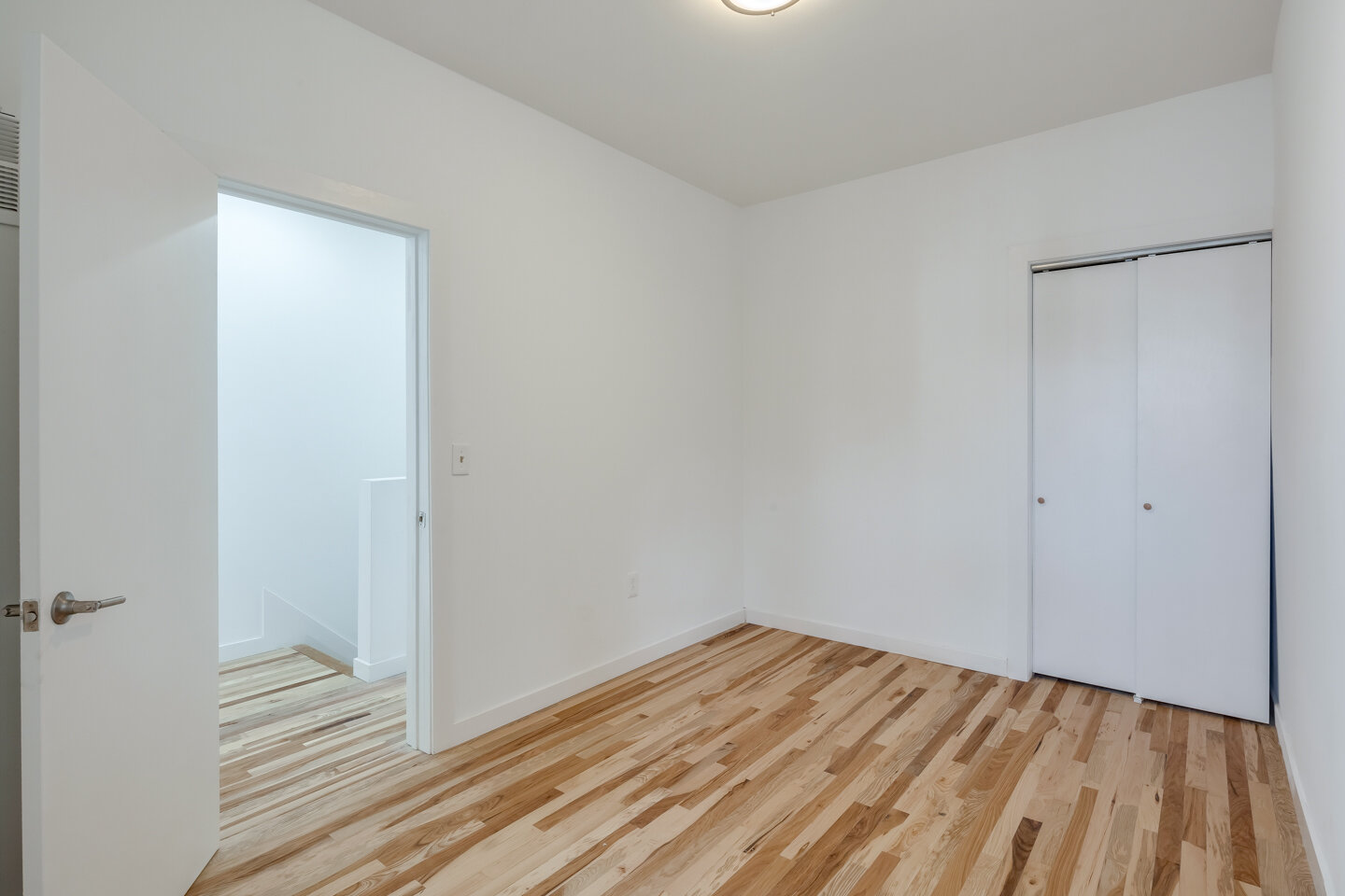 5451 Webster St-MLS-18.jpg