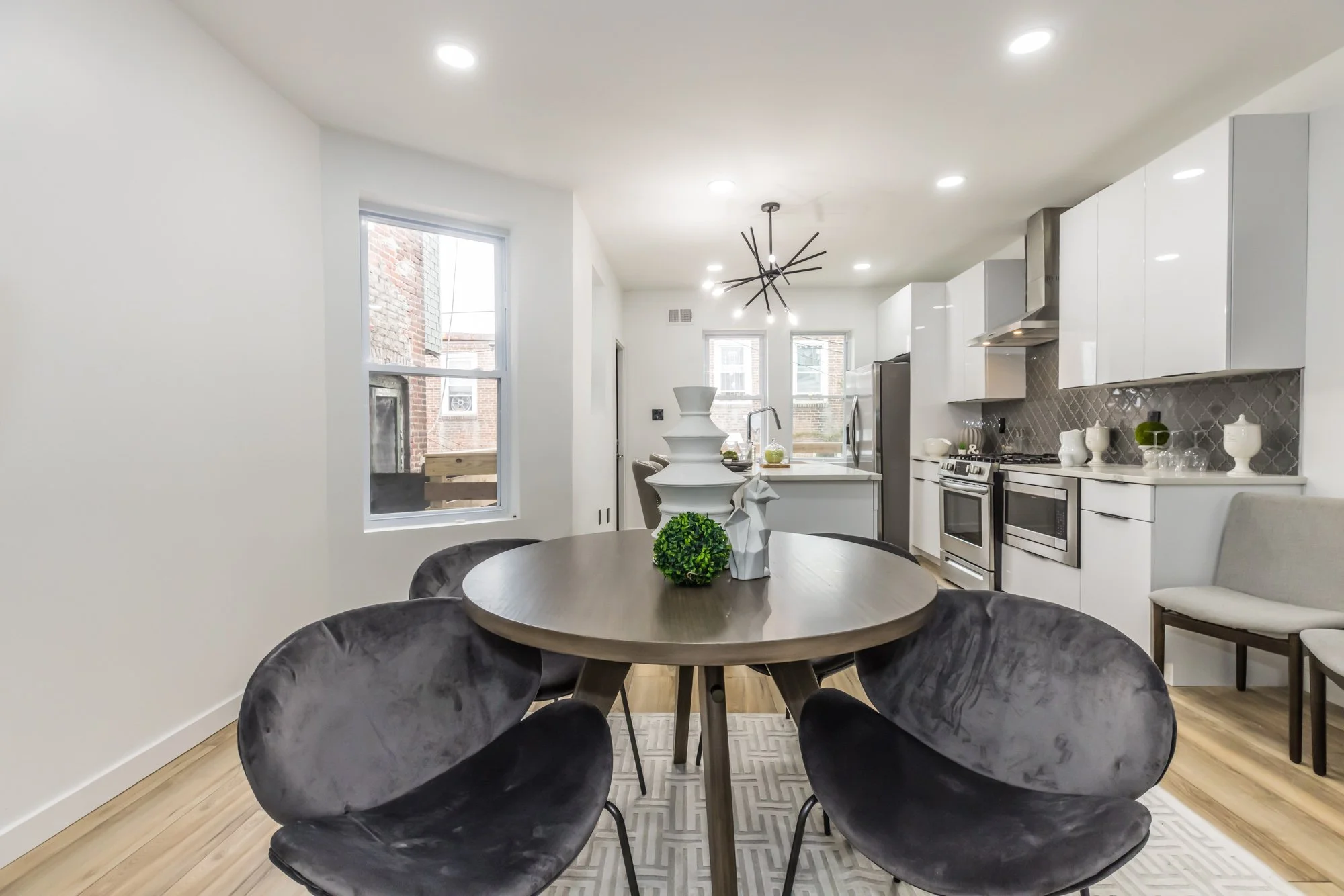 5649 Warrington Ave.-3728.jpg
