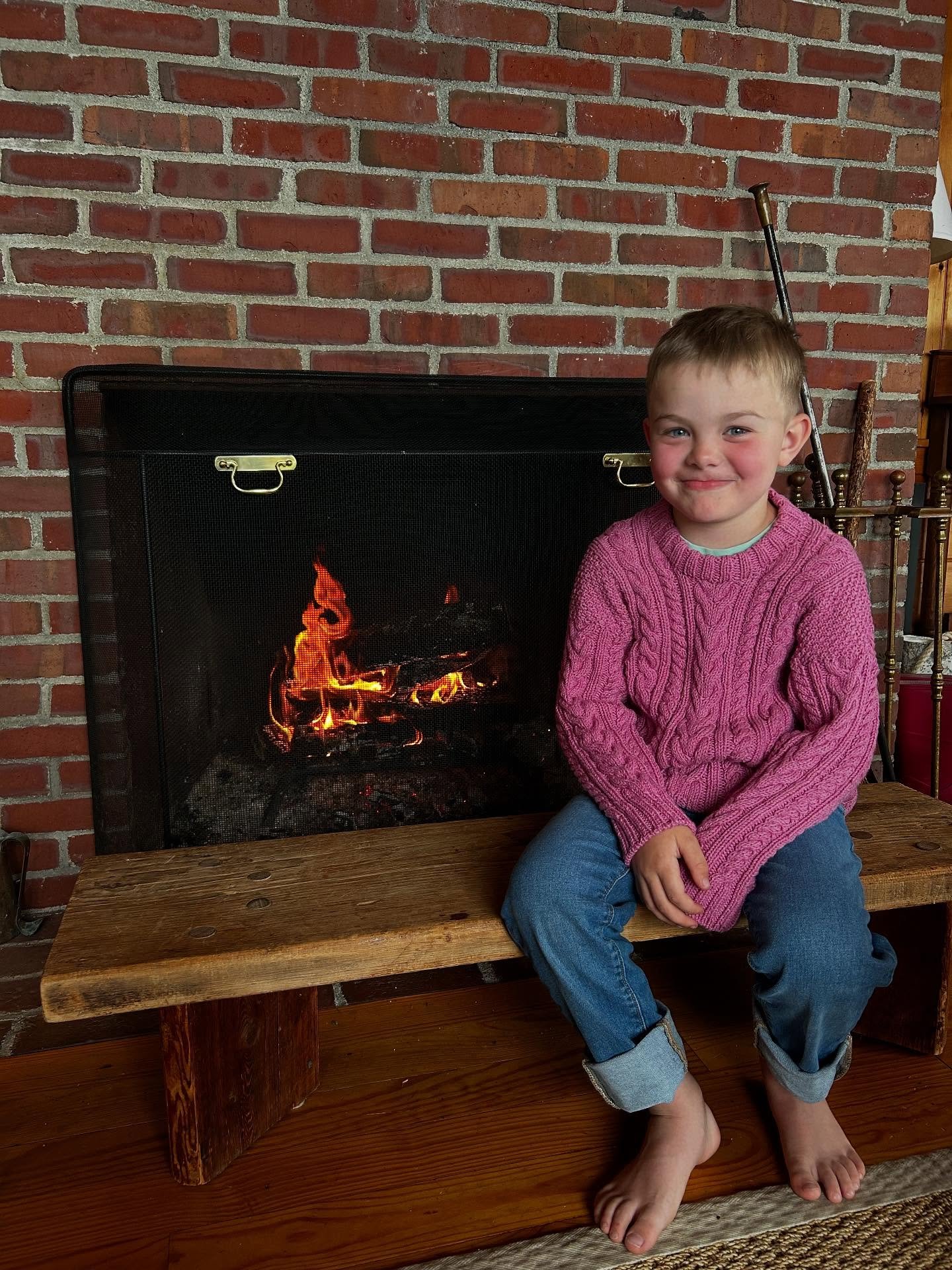 Finished this fresh Freddy knit. Not yet blocked but cozy drappy goodness for sure. I love this sweater so much, but it may be that I love everything I knit for my kids. 

The pattern is the Caspian Sweater by Sandes Garn and yarn is @sandnesgarn DUO