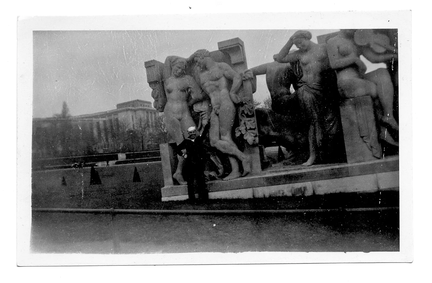 grandpastatue2.jpg