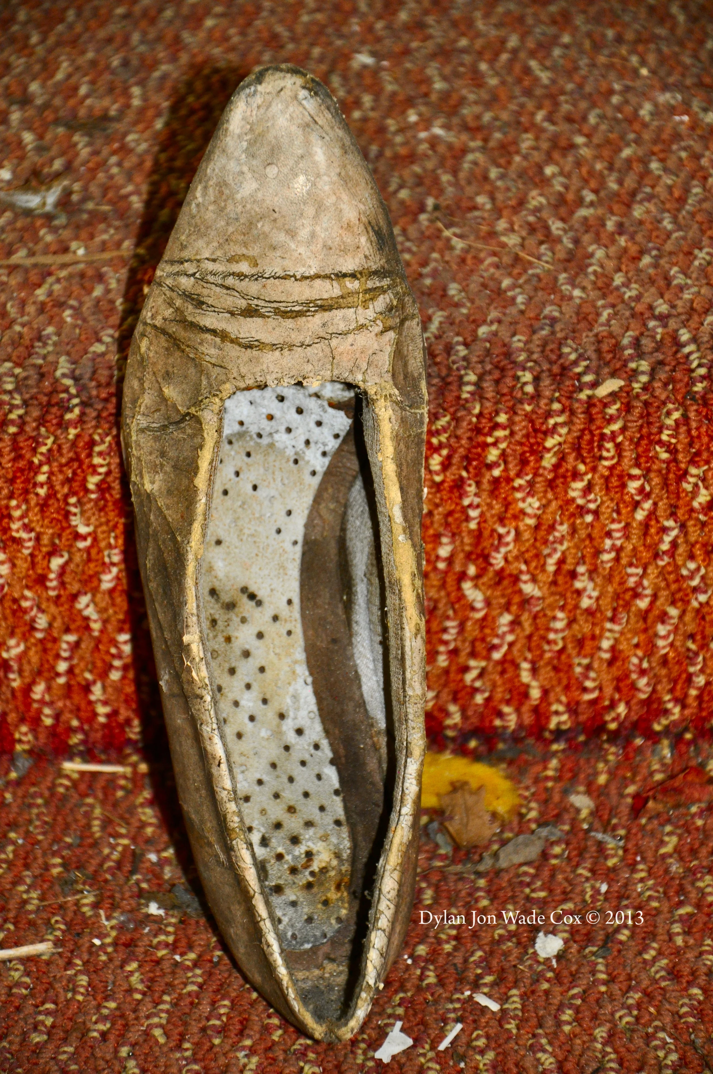 forgottenshoechinaresized.jpg
