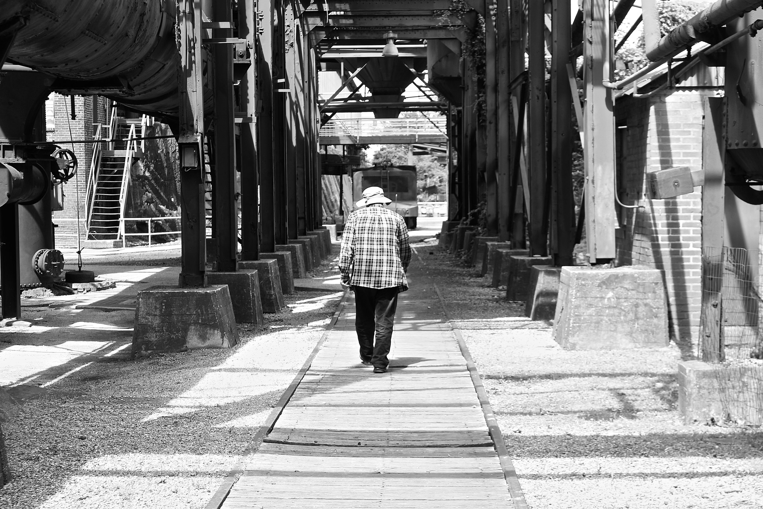  A friendly encounter at Sloss Furnace, Birmingham, AL. 