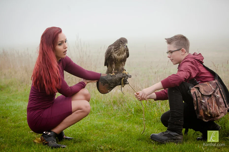 Pete's son expertly helping to safely rig the Buzzard on Madge's hand