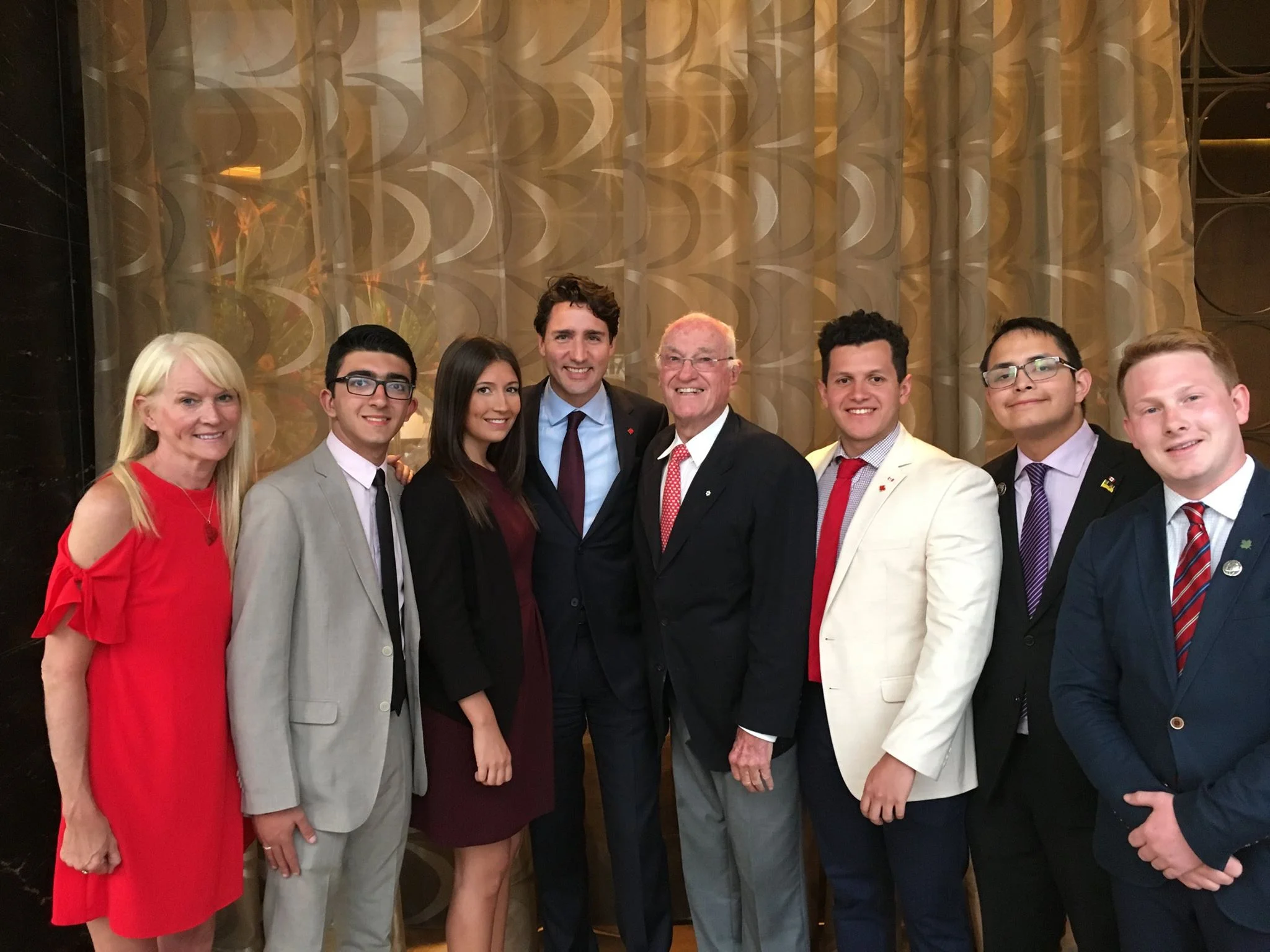 JTC AMBASSADORS WITH CANADIAN PRIME MINISTER TRUDEAU AND GLOBAL VISION FOUNDER TERRY CLIFFORD C.M